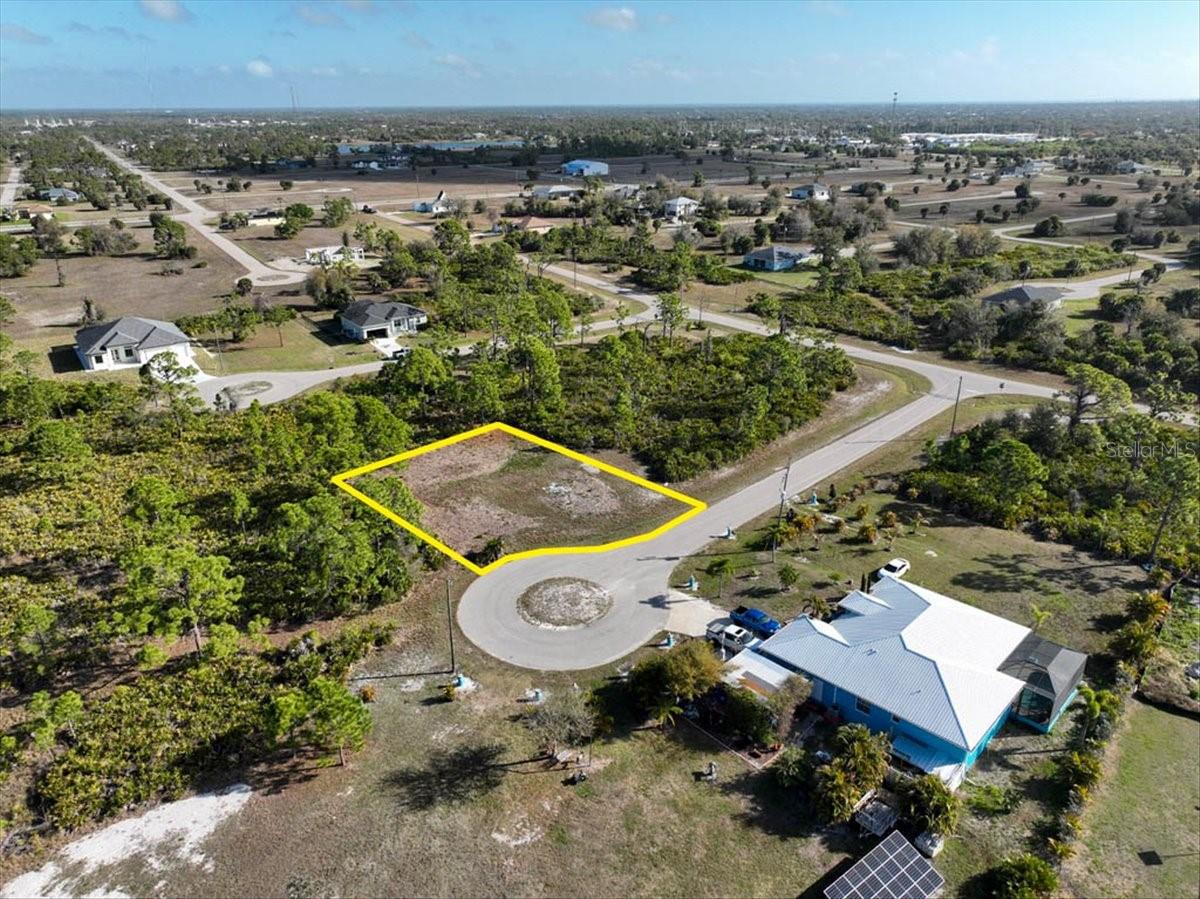 6 Berth Court, FL