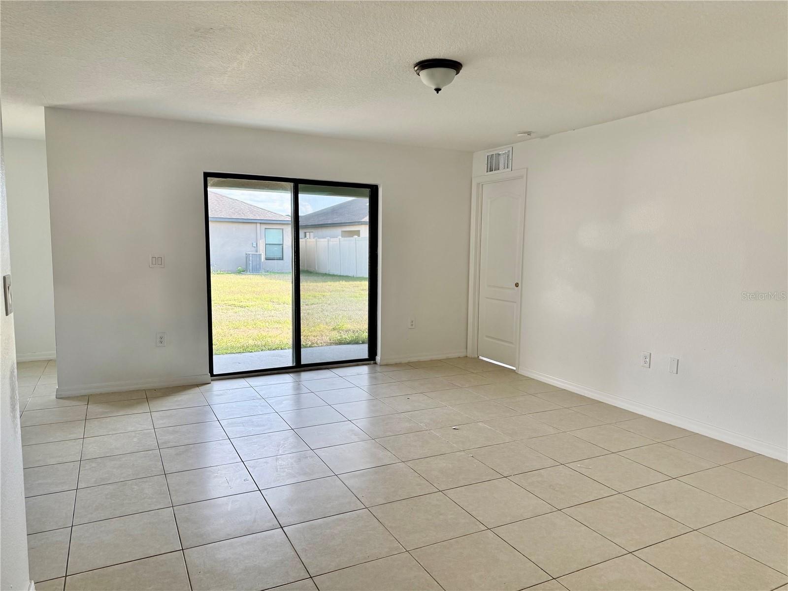 837 Chatham Walk Drive, FL