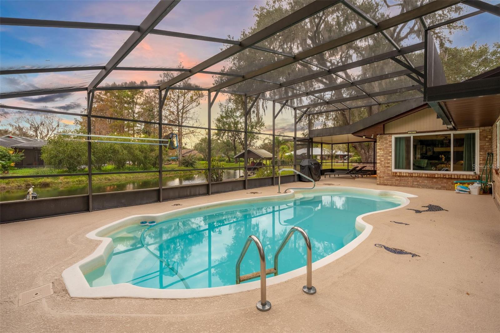 3272 Majestic Oak Dr, FL