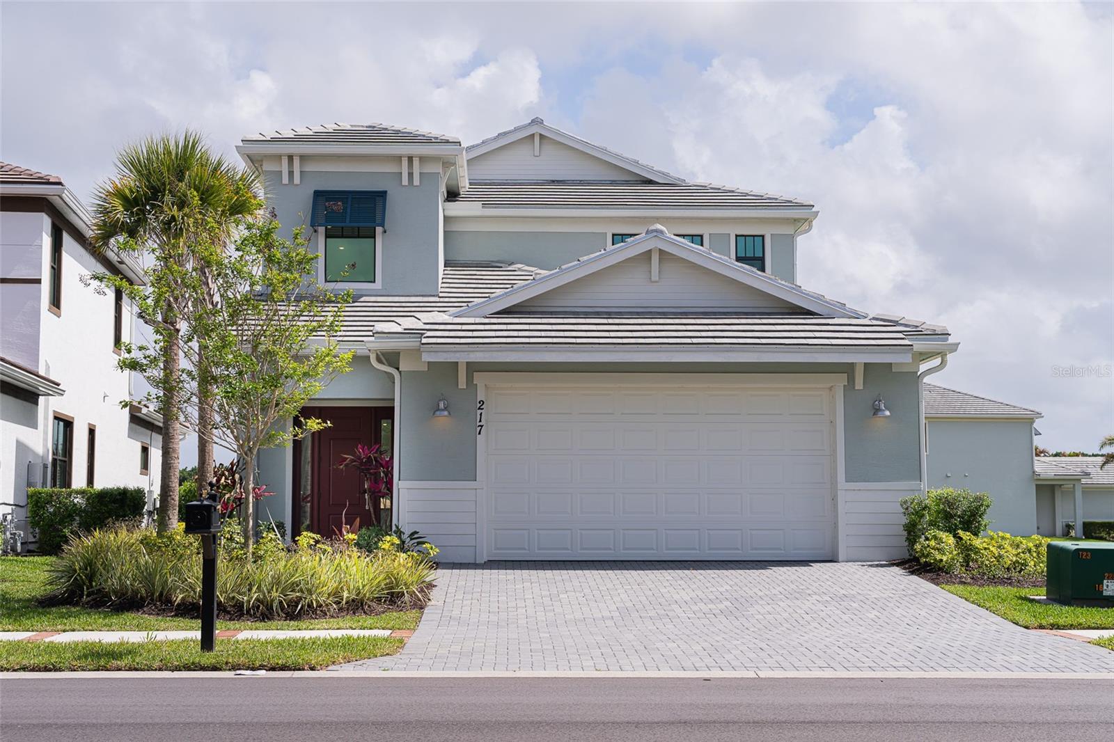 217 Se Fascino Cir, FL
