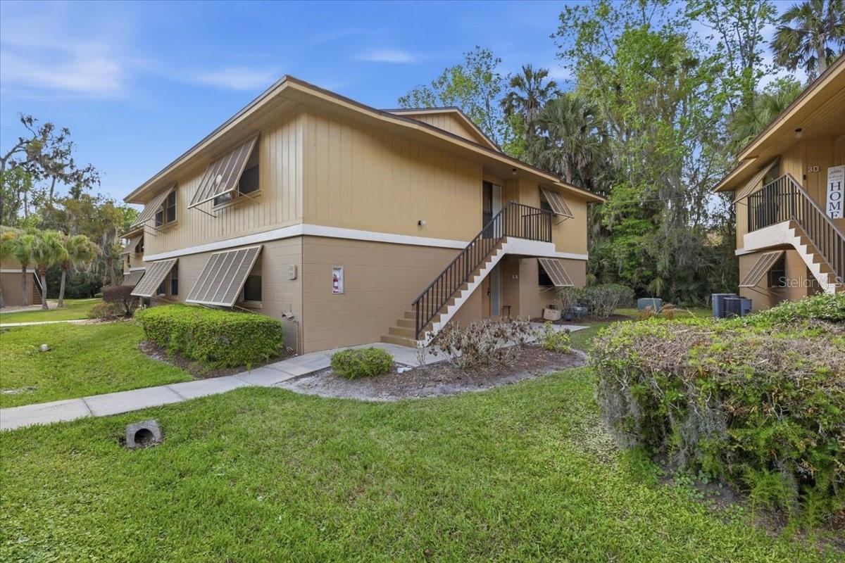 130 Jasmine Woods Ct #4a, FL
