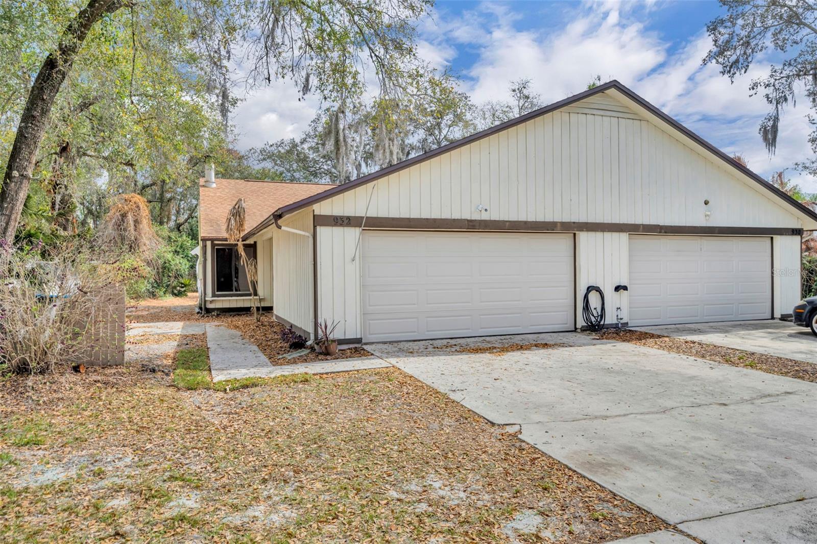 932 Robinhood Court, FL