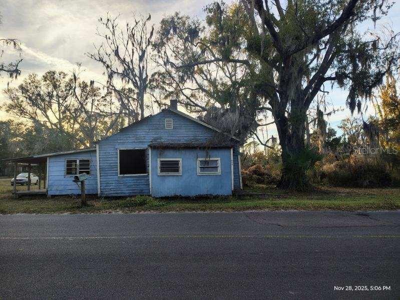 823 Warner Avenue, FL