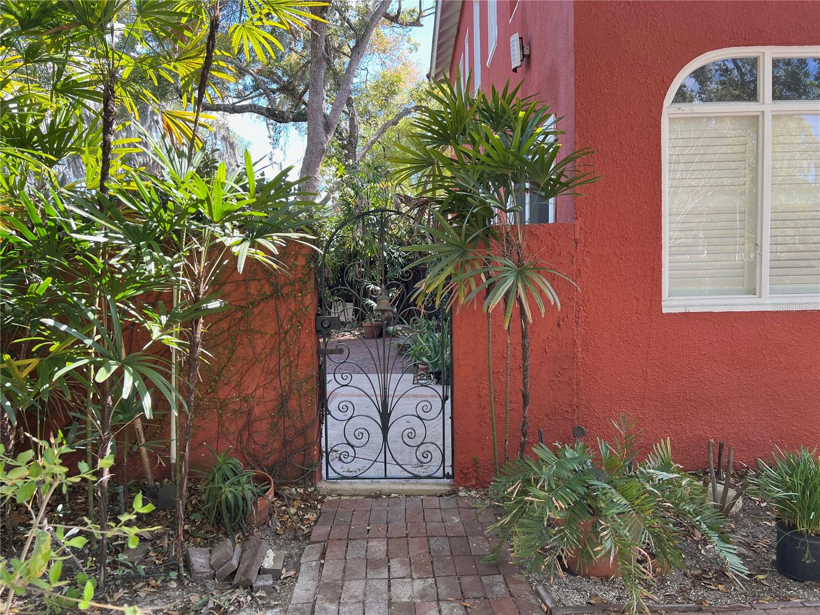 318 Vitoria Avenue, FL