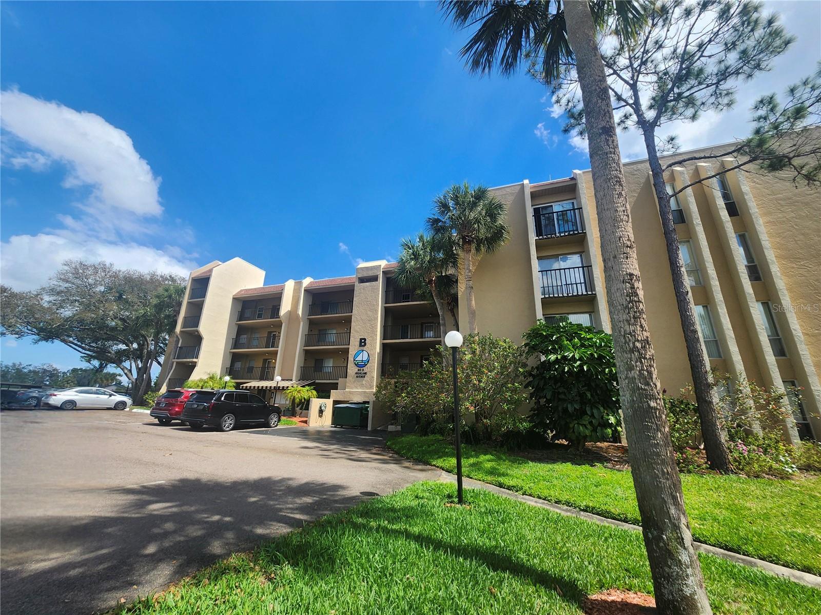 90 Highland Avenue, FL