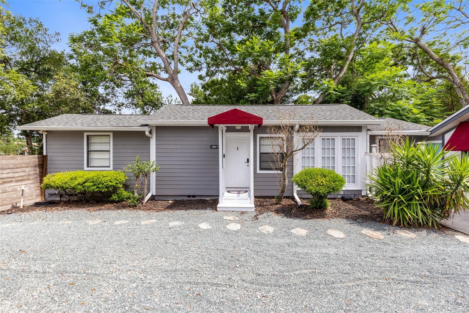 921 Pine Grove Avenue, FL