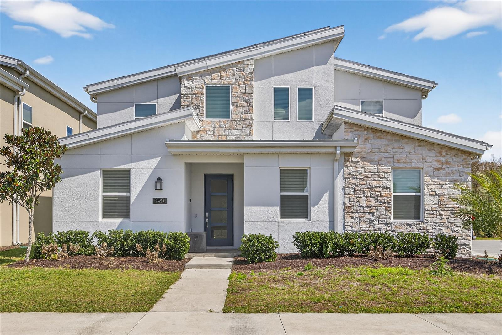 2901 Protagonist St, FL