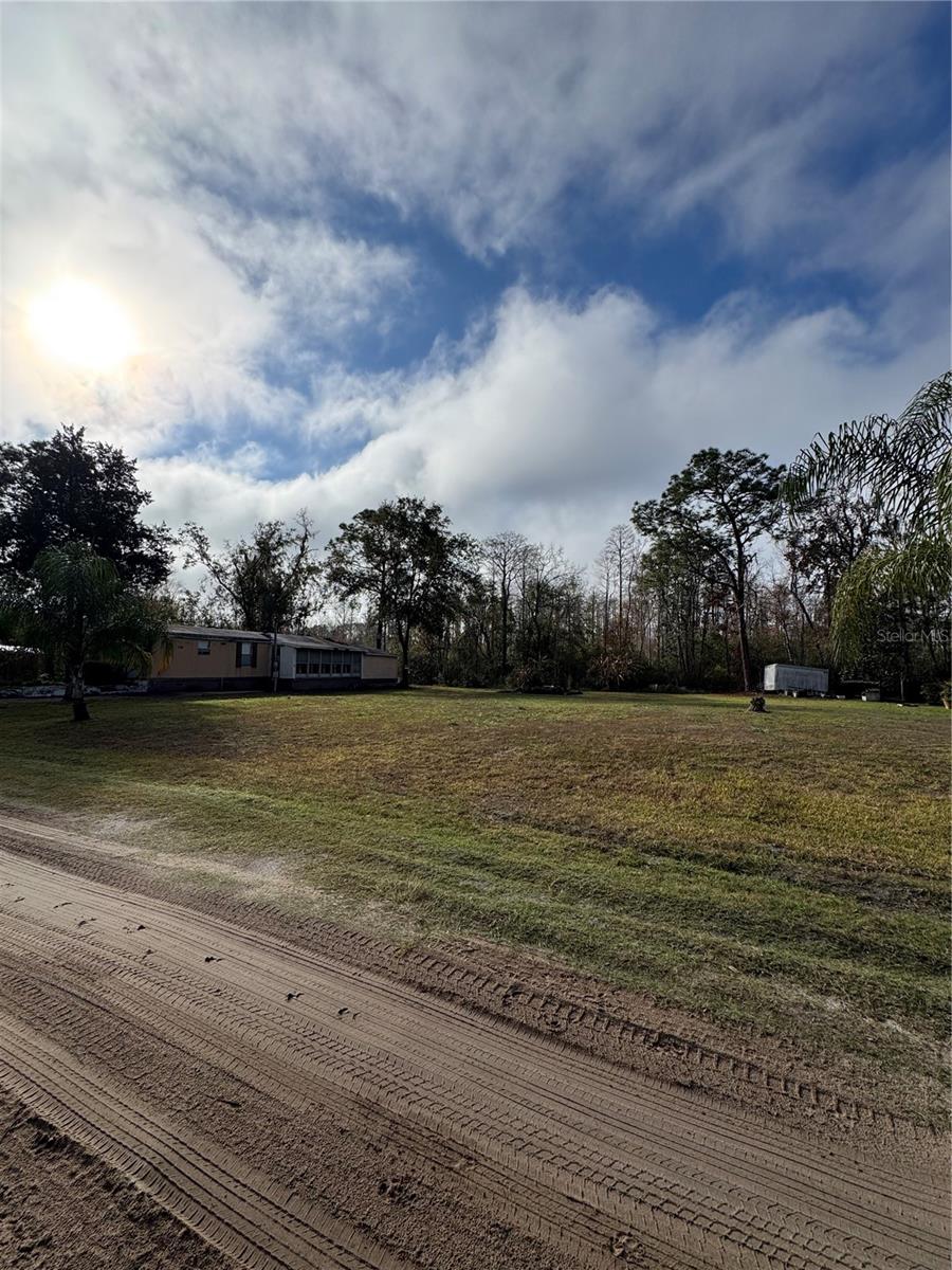 Via Plaza Way, FL