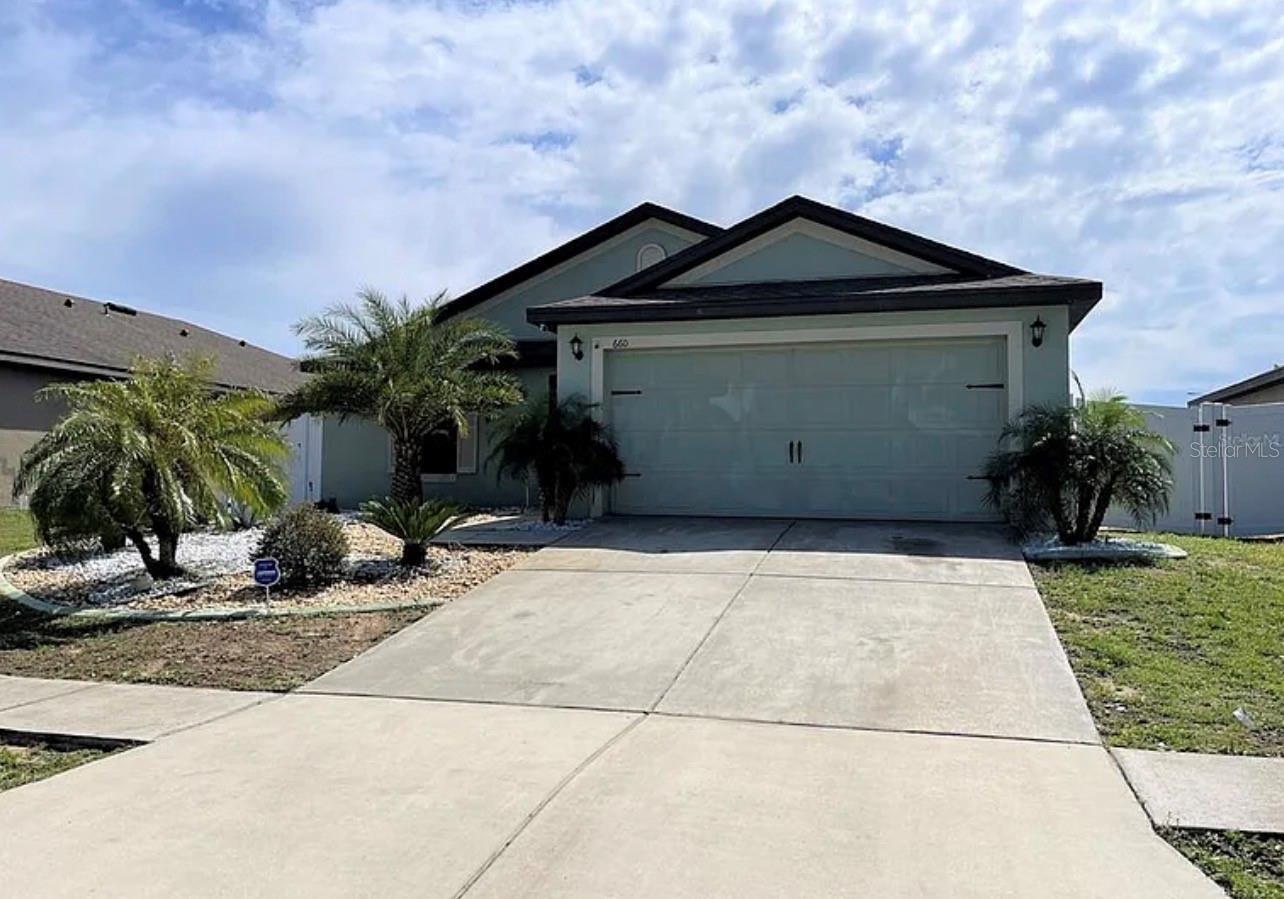 660 Swallowtail Dr, FL