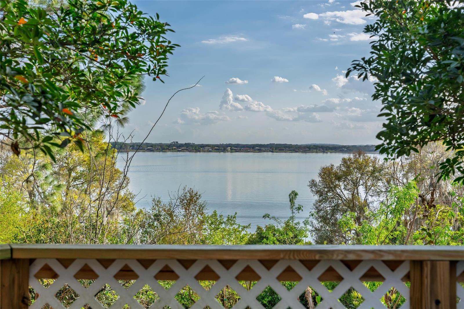 976 Fairview Avenue, FL