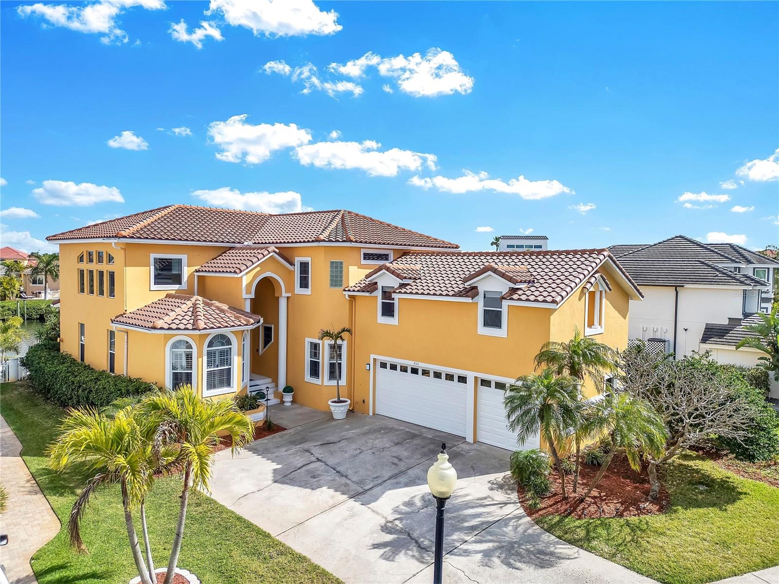 934 Symphony Isles Boulevard, FL