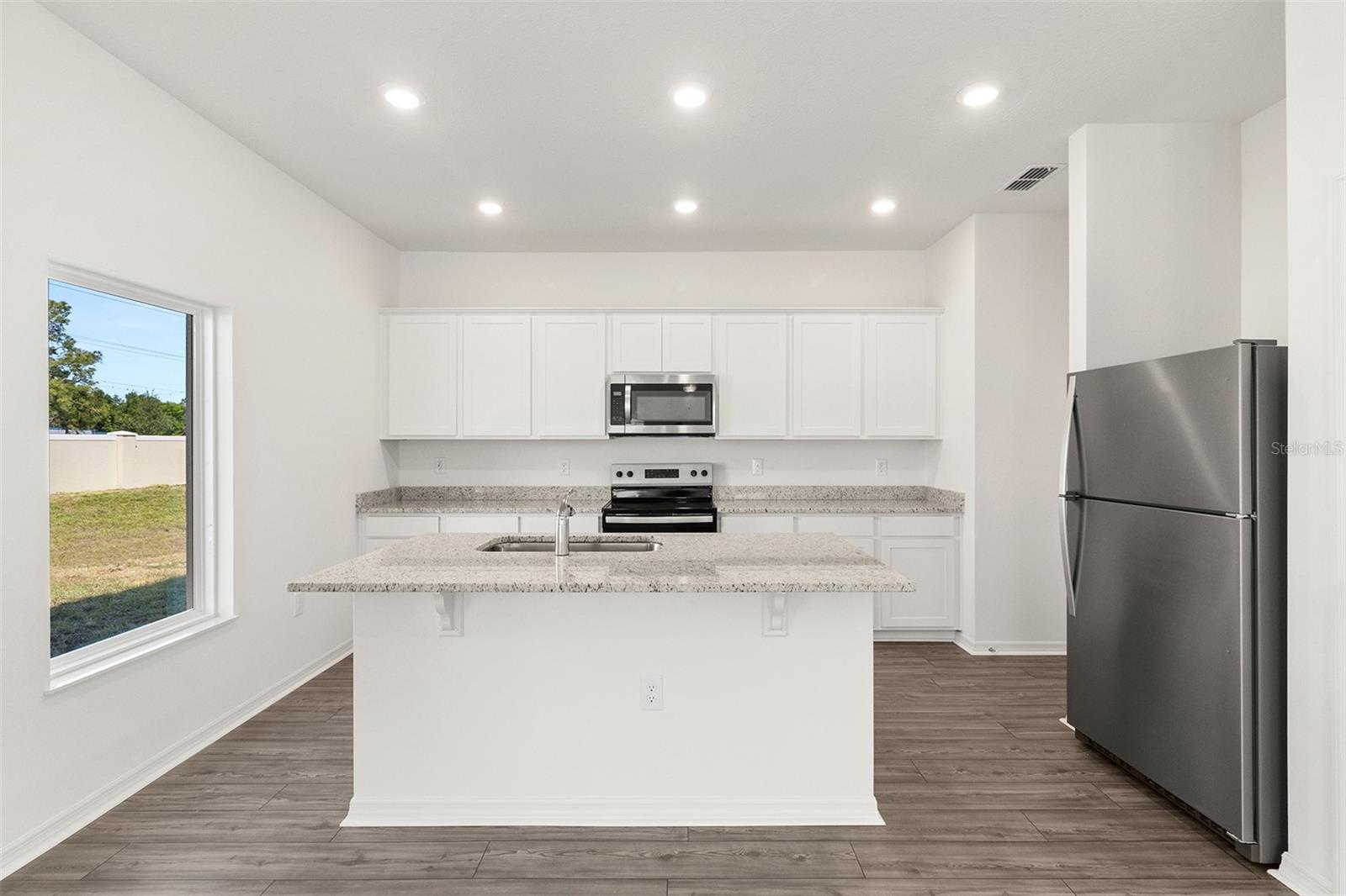 1790 White Elephant Loop, FL