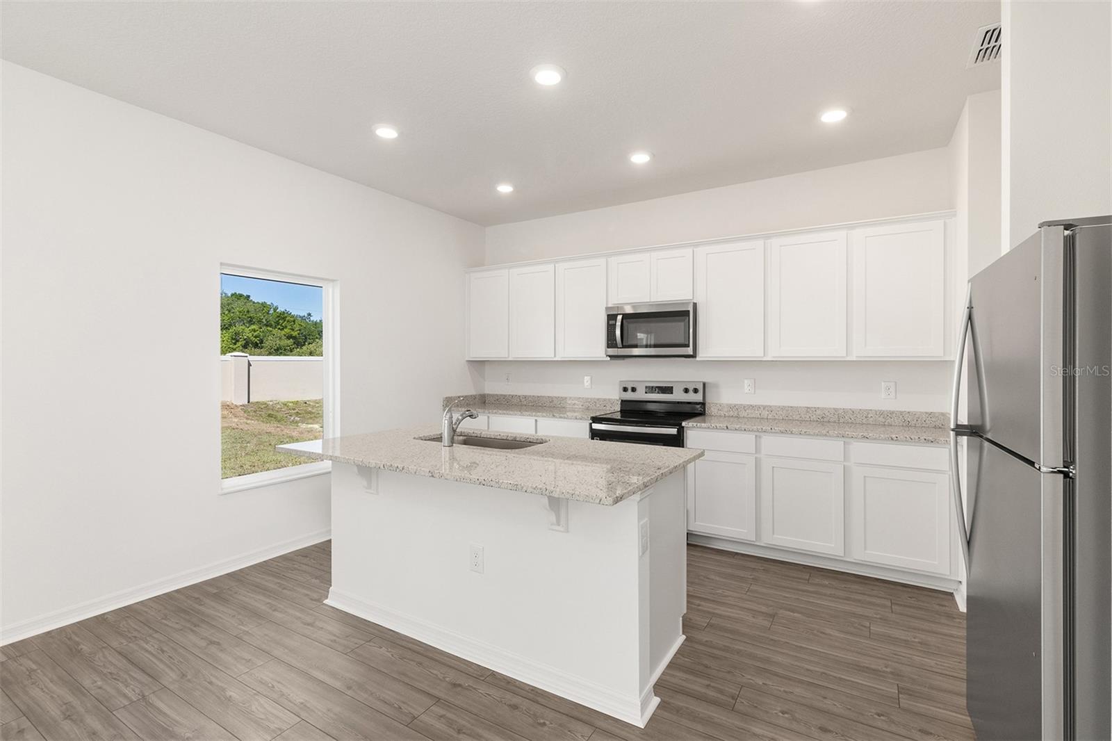 1790 White Elephant Loop, FL