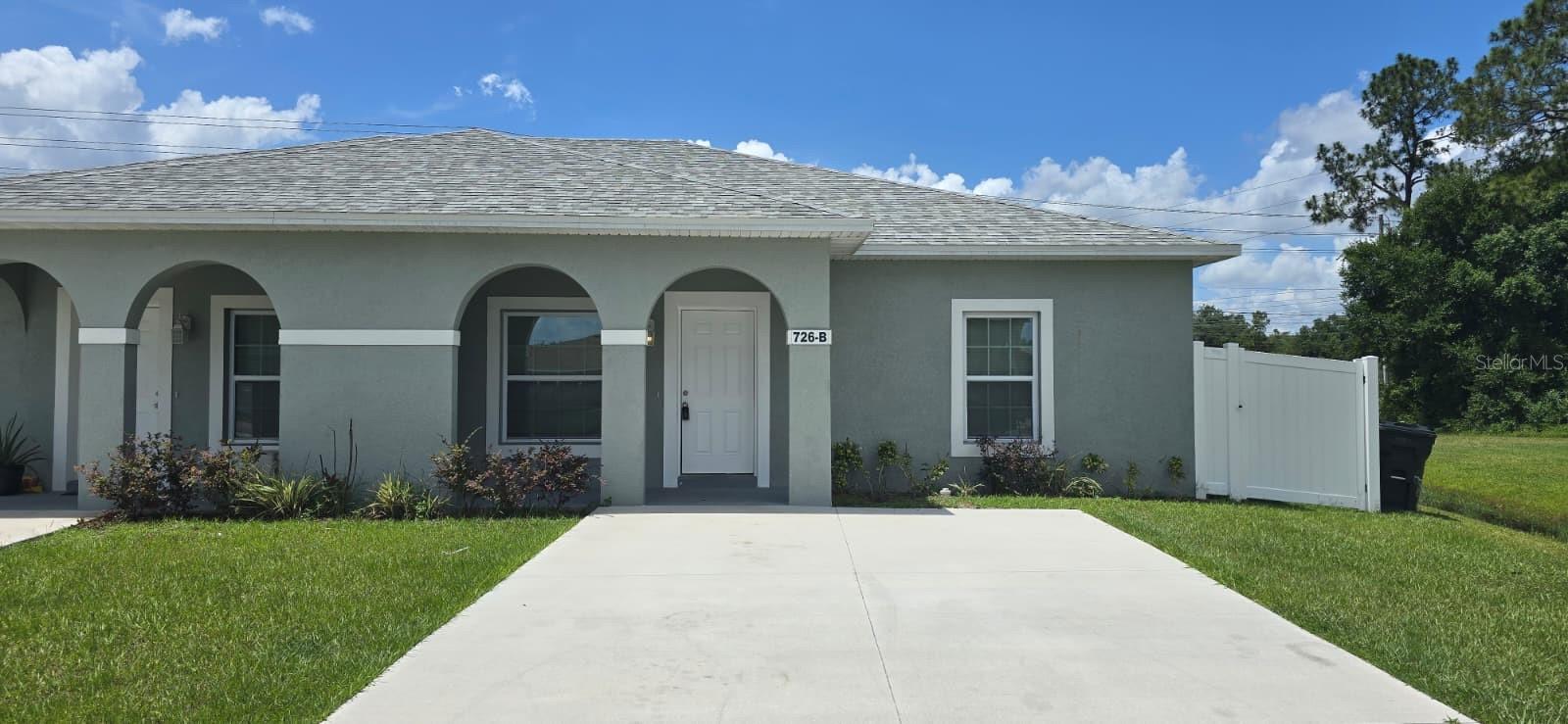 726 Bobcat Ct #B, FL