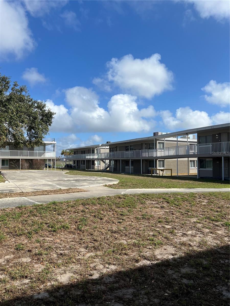 800 N Fiske Blvd #606, FL