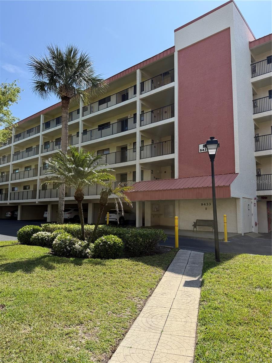 9433 Harbor Greens Way, FL