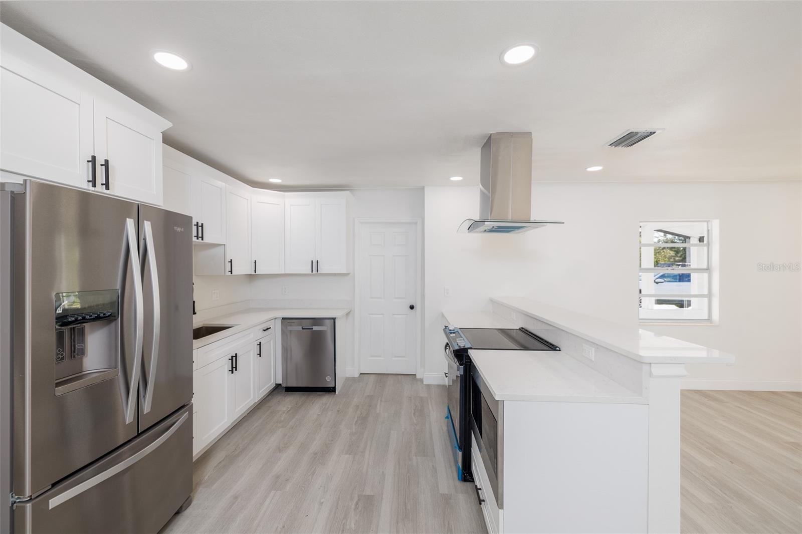 3947 Overlook Drive, FL
