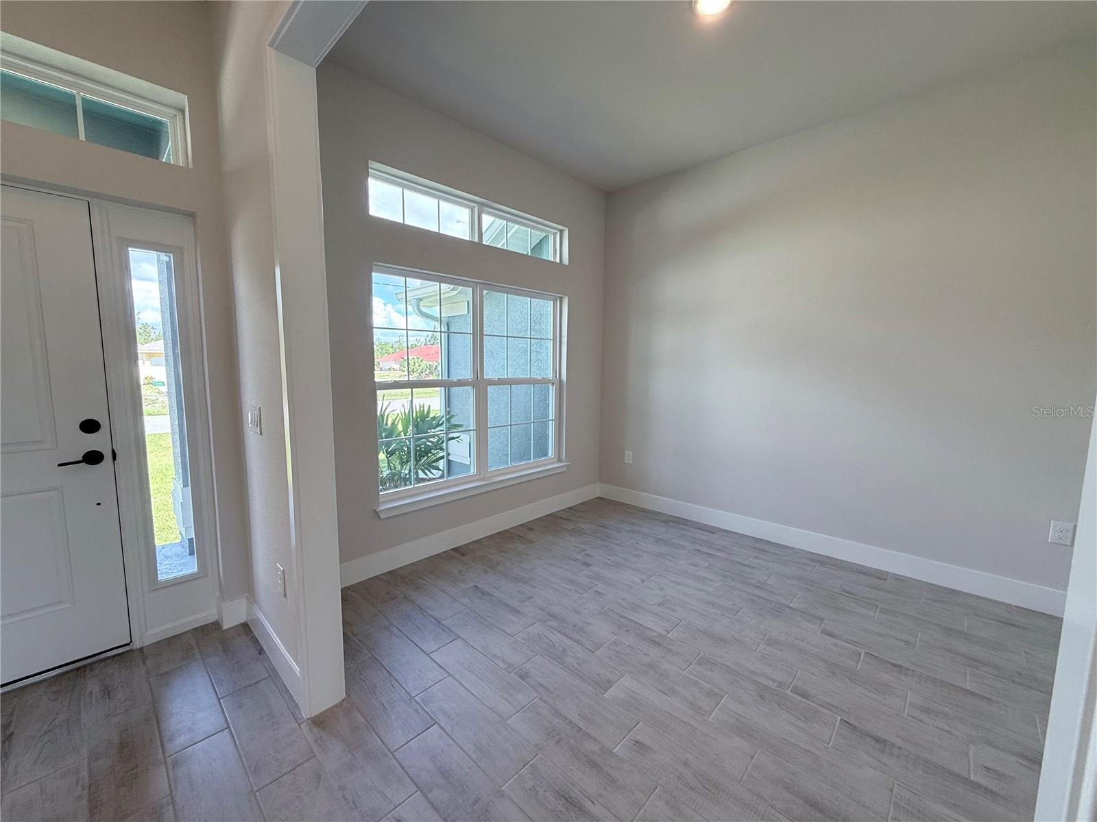 10443 Sunbury Drive, FL