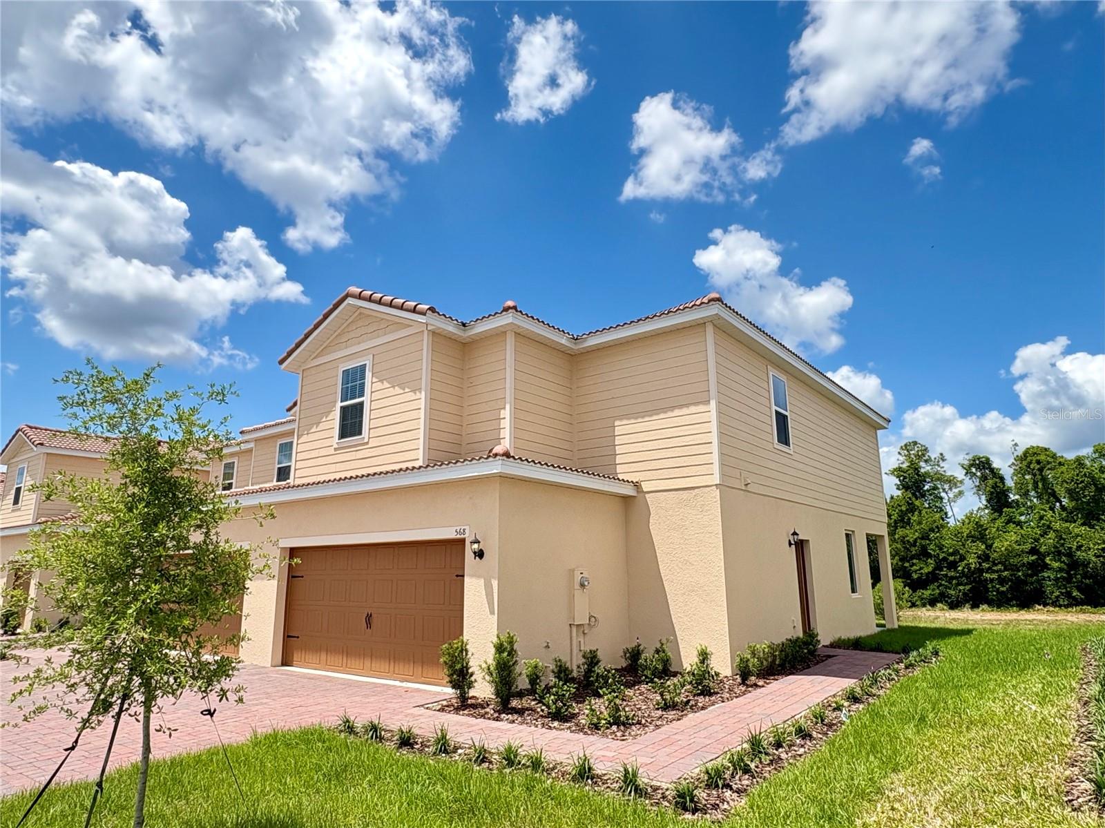 568 Bay Leaf Drive, FL