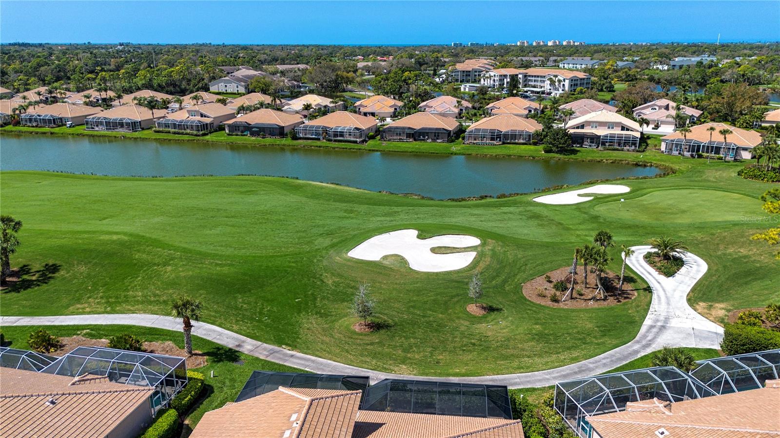 9448 Forest Hills Circle, FL