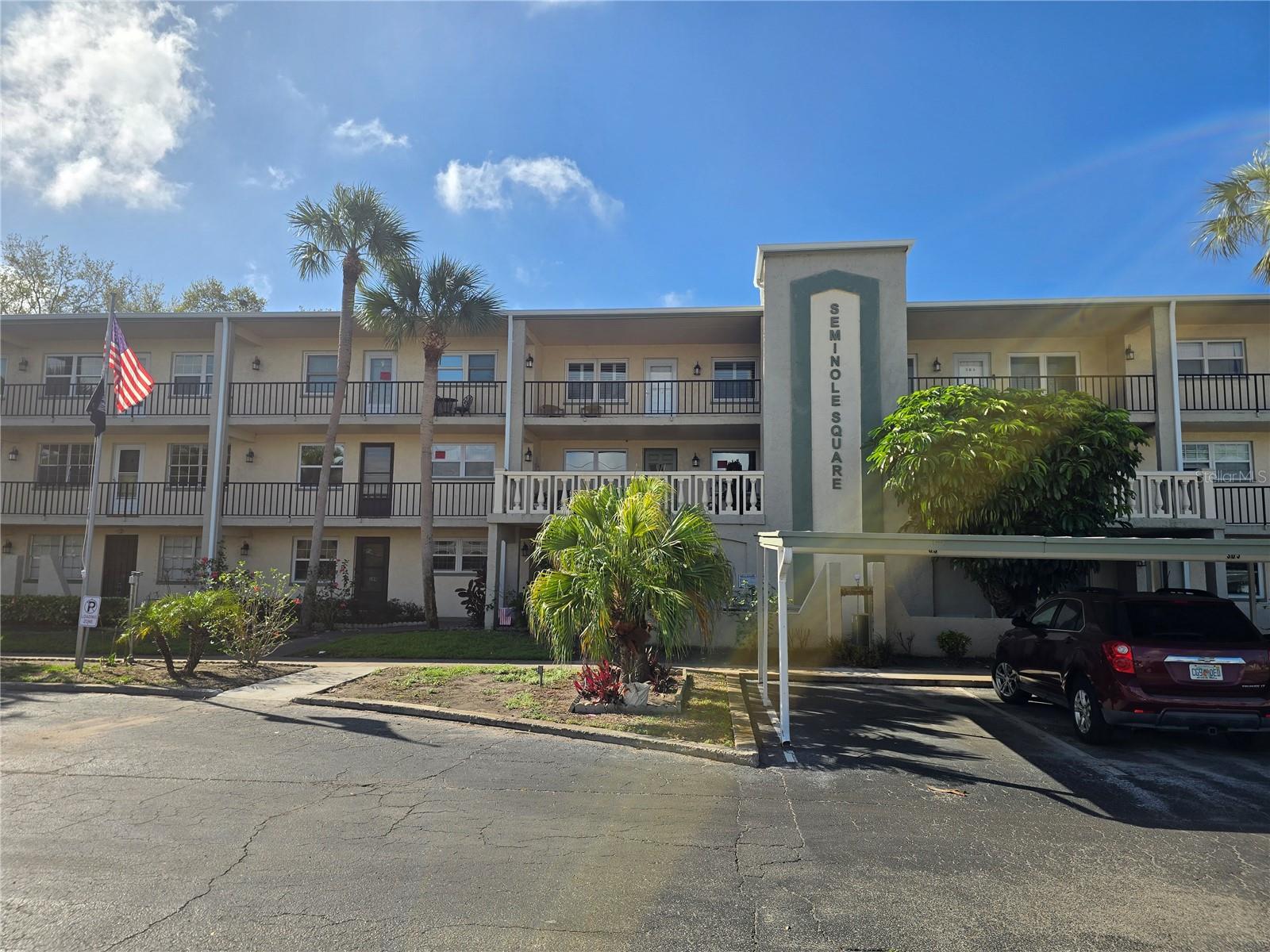 11700 Park Boulevard, FL