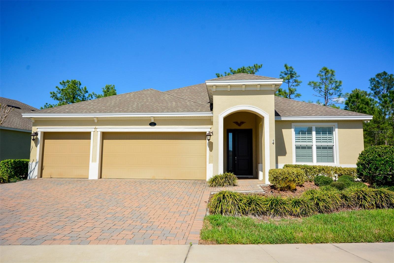 215 Avenham Drive, FL