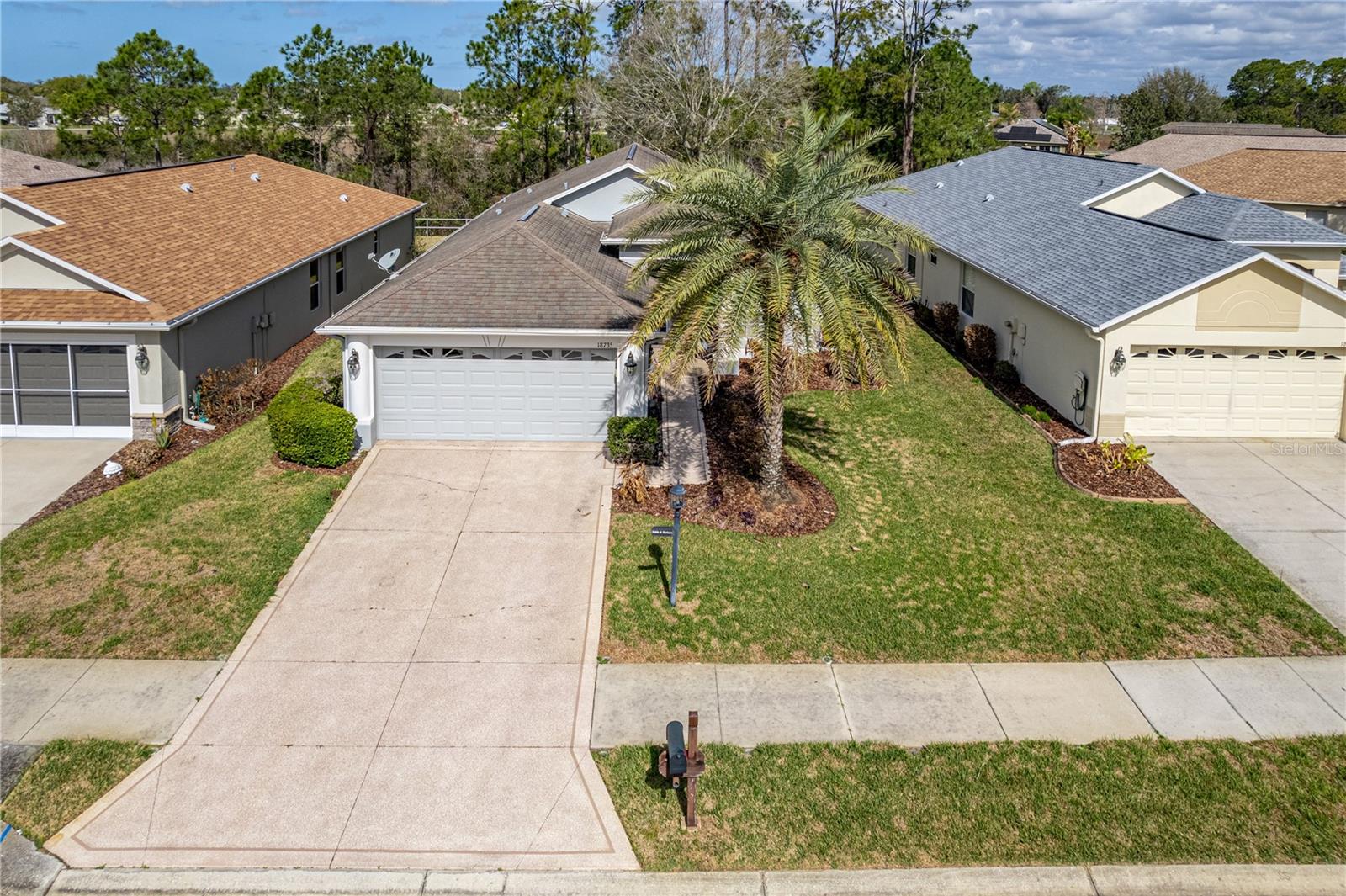 18735 Rolling Hills Loop, FL