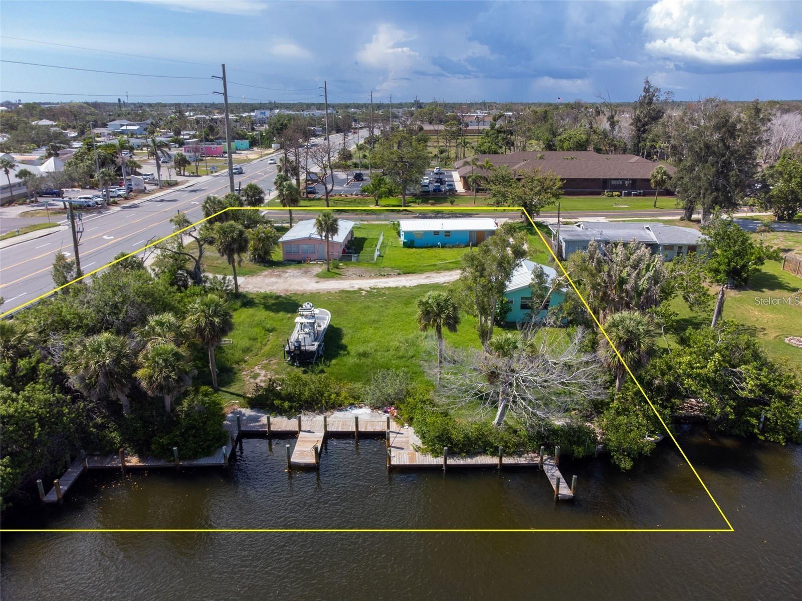 1695 Manor Road, FL