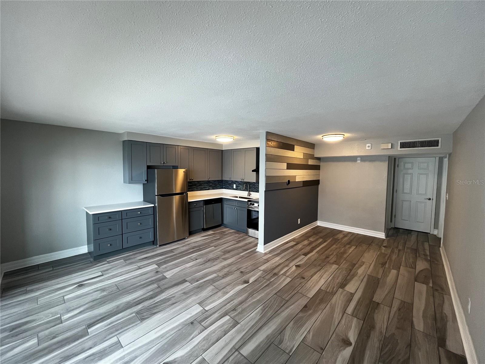 2566 Gary Circle, FL