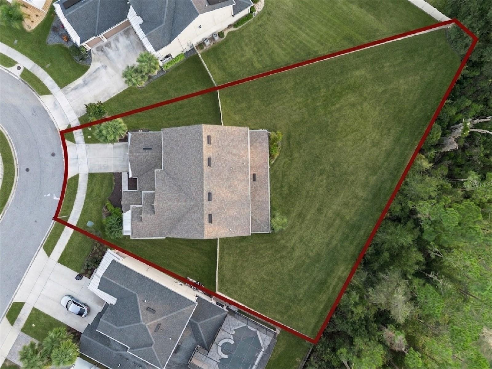 1218 Hillcrest View Loop, FL
