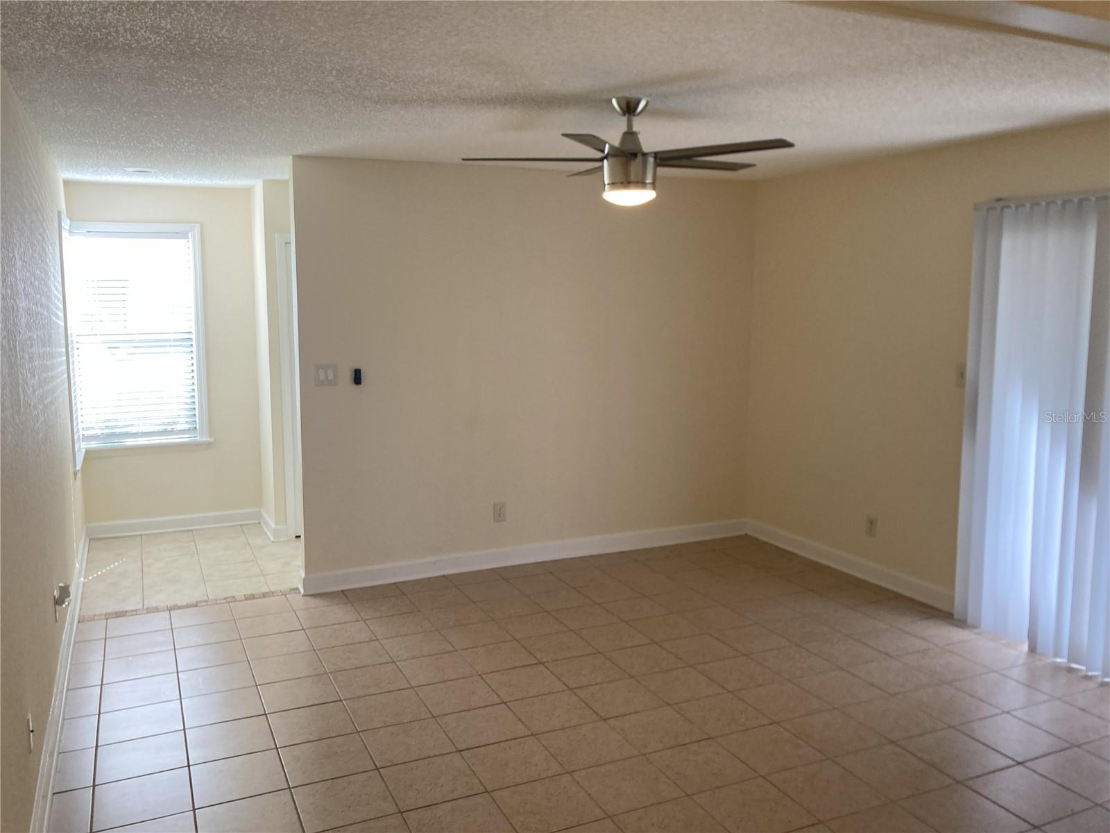 2918 Antique Oaks Circle, FL