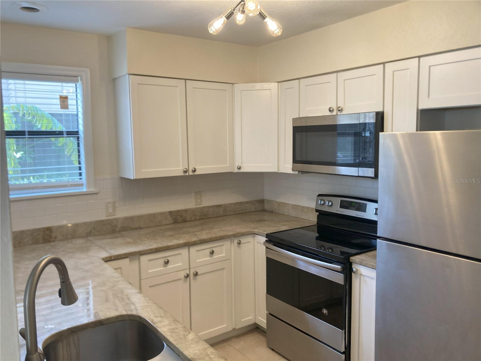 2918 Antique Oaks Circle, FL