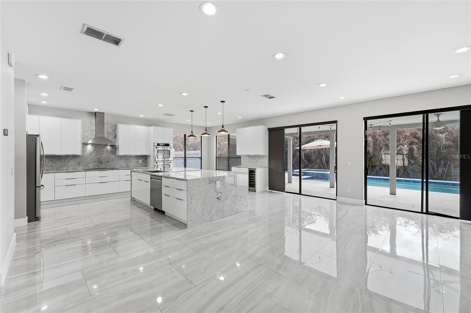 3335 Red Ash Circle, FL