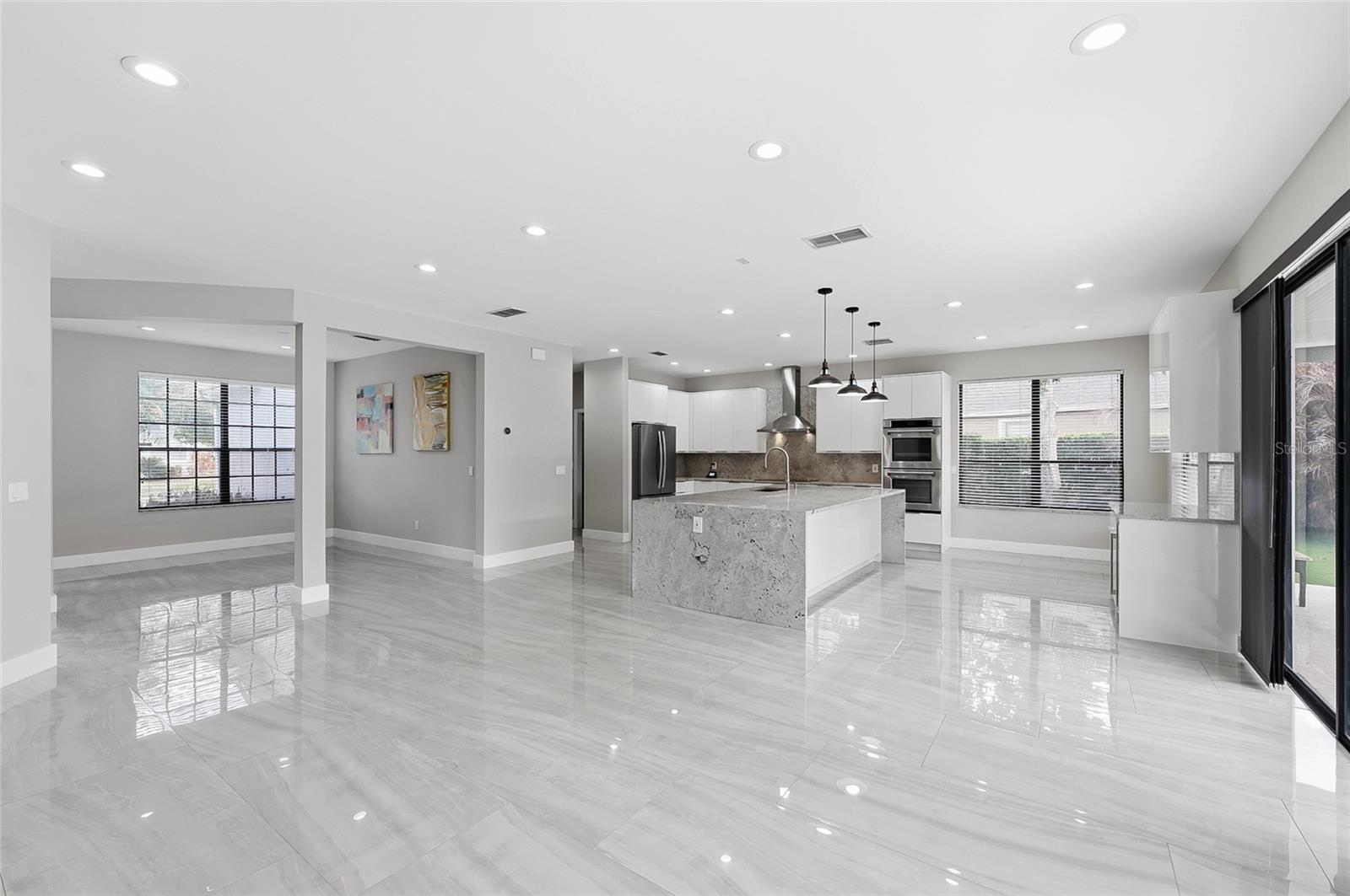 3335 Red Ash Circle, FL