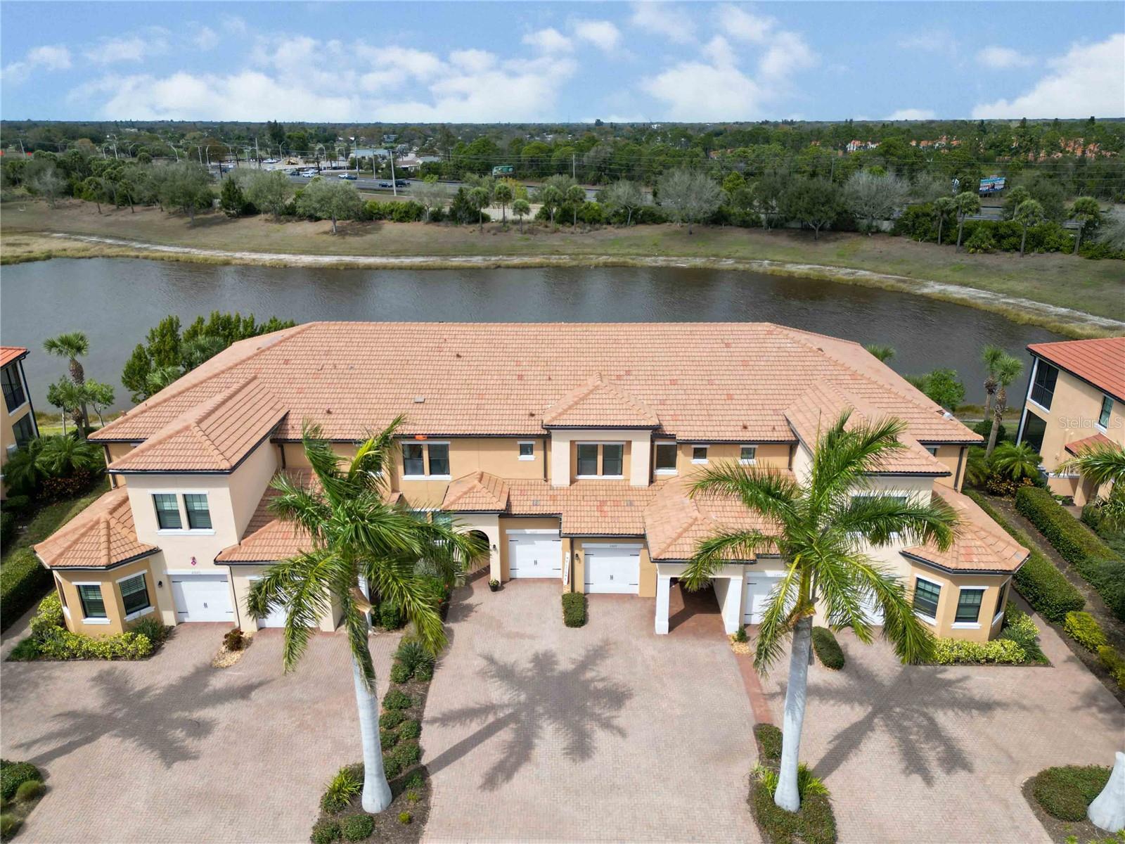 23113 Banbury Way, FL