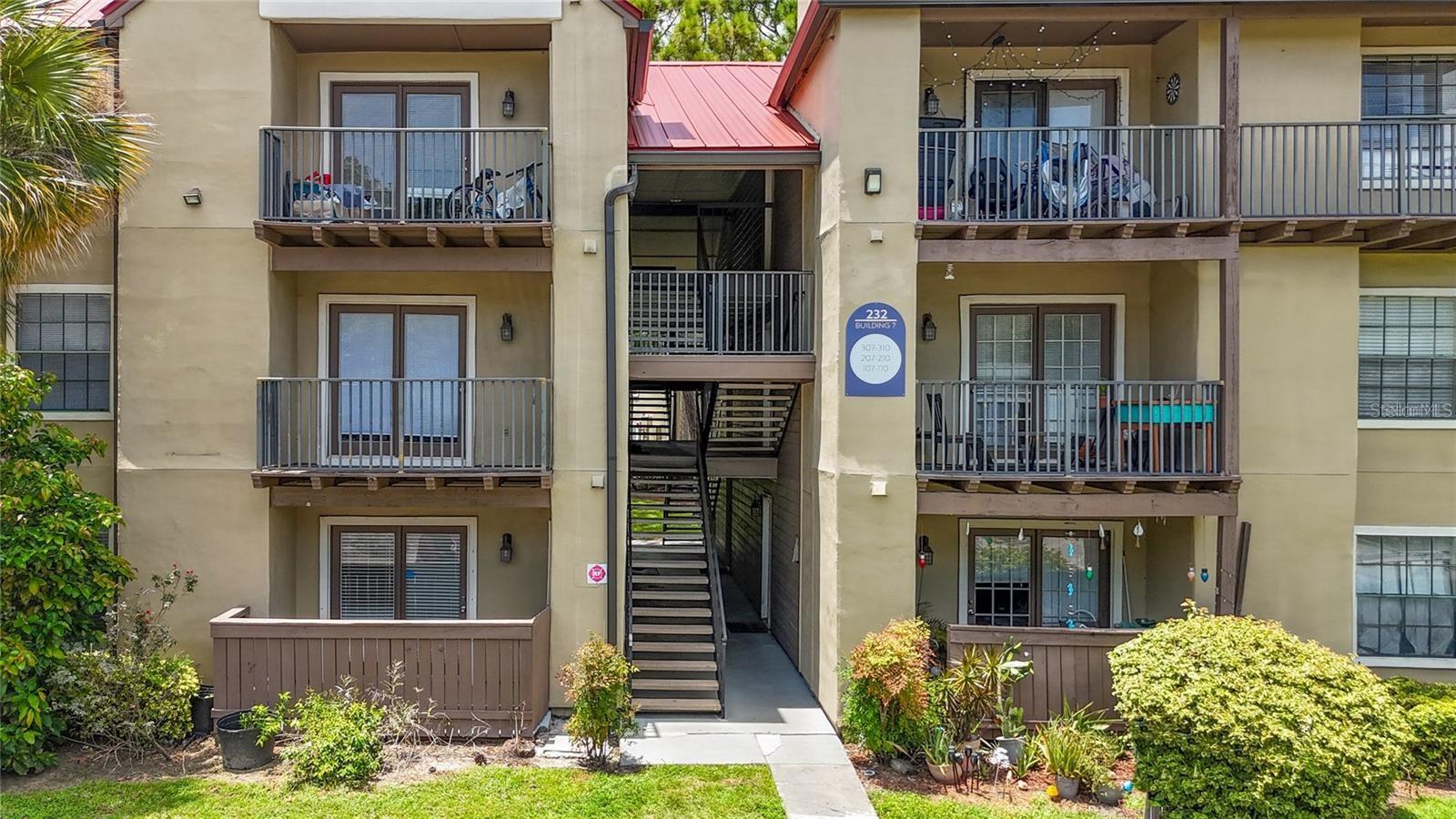 232 Afton Sq #108, FL