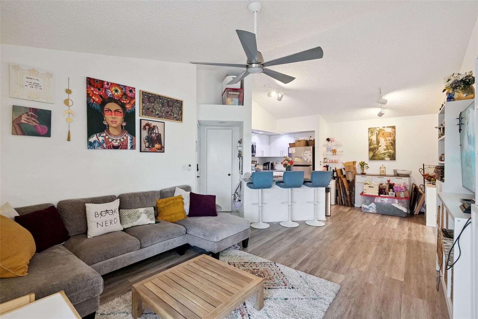4642 Commander Drive, FL