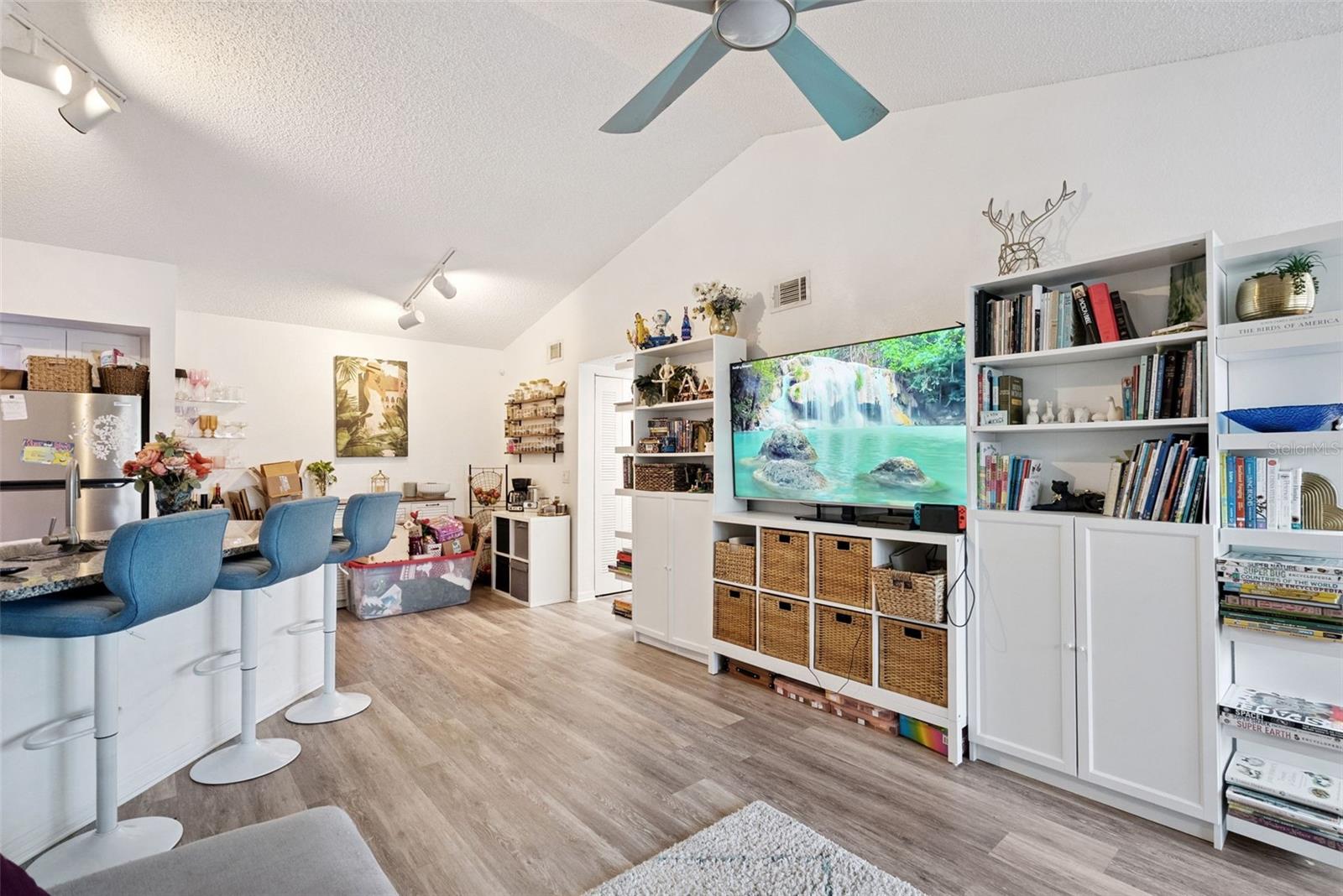 4642 Commander Drive, FL