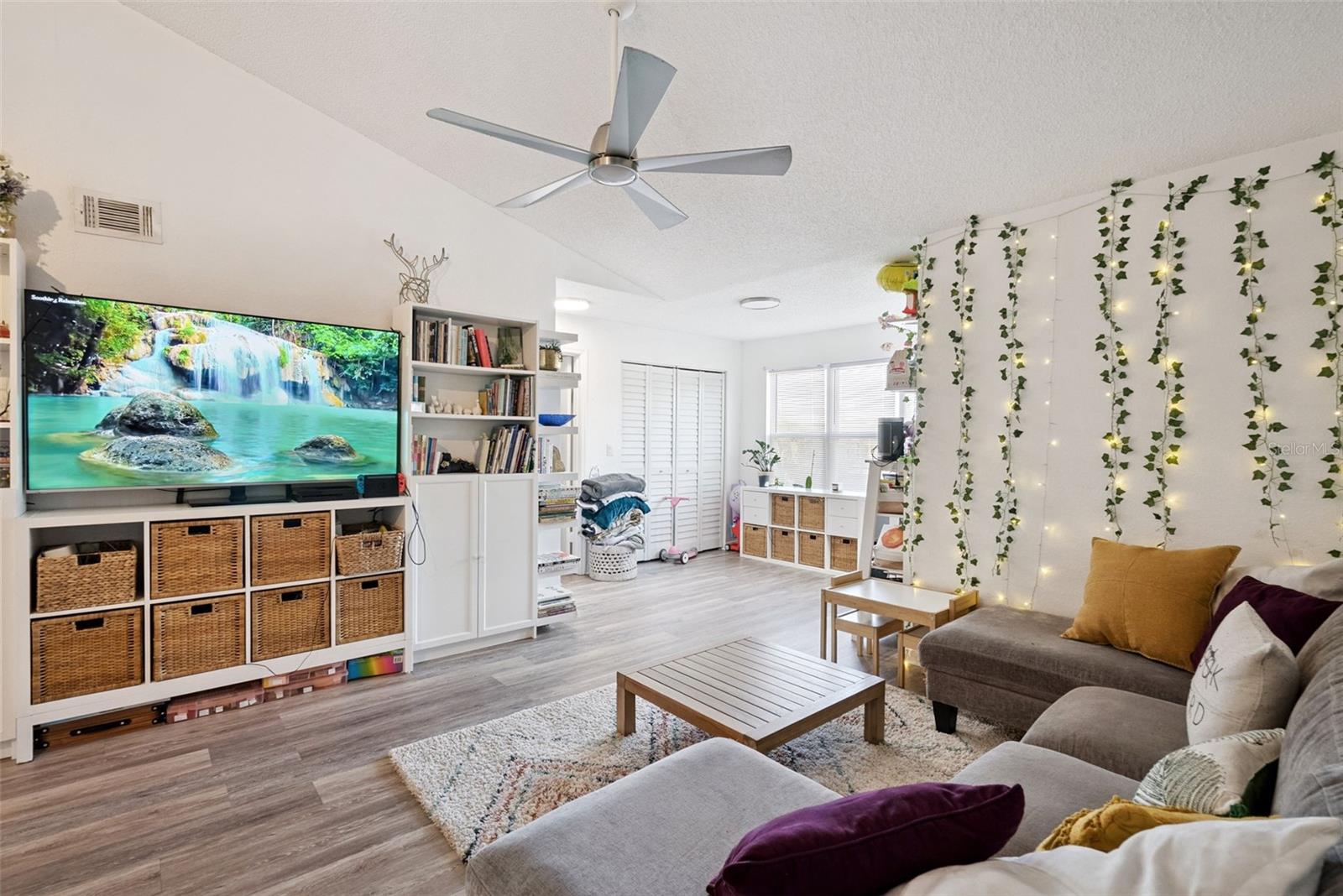 4642 Commander Drive, FL