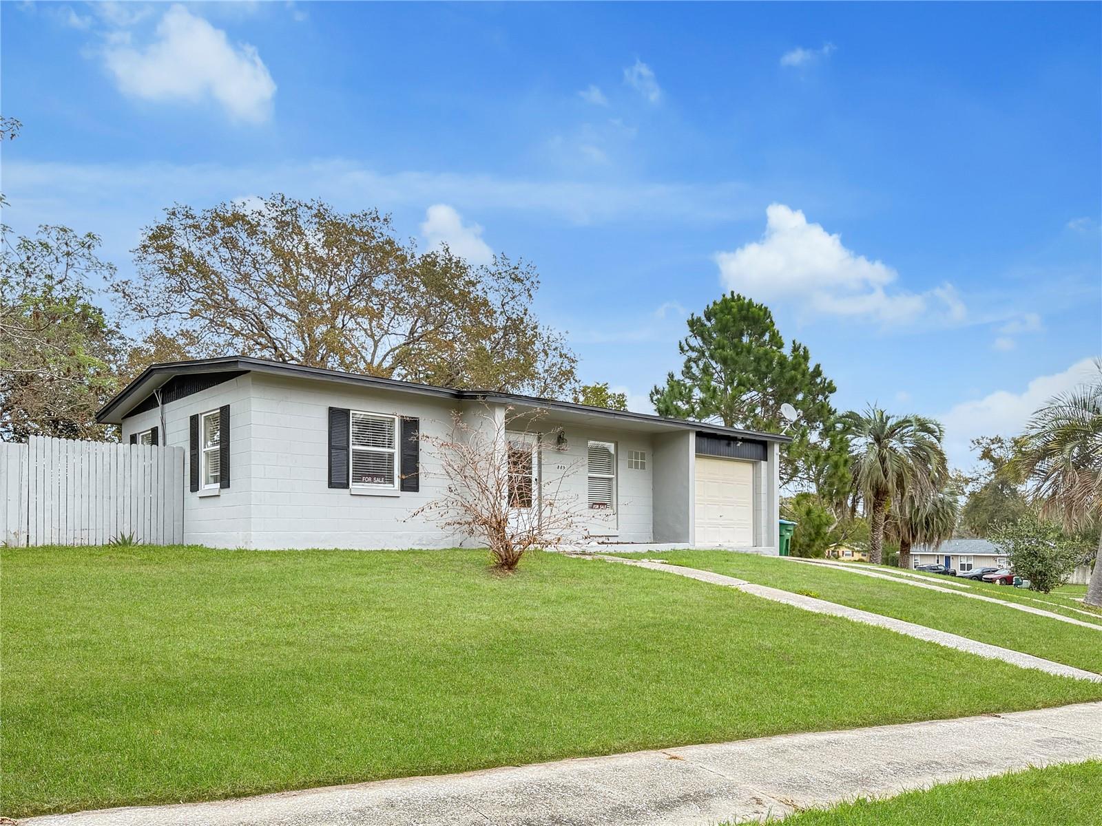 889 Village Drive, FL