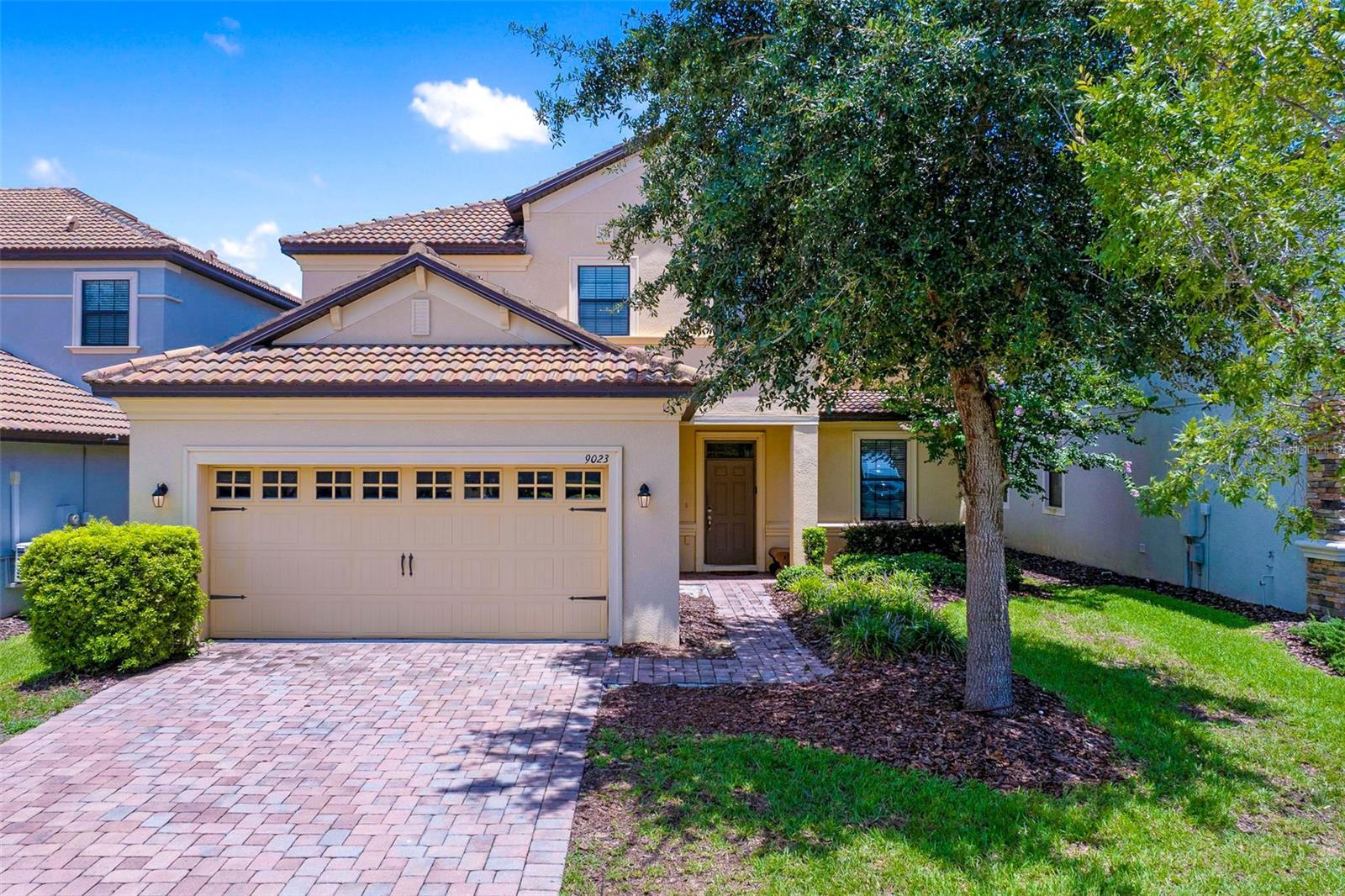 9023 Shadow Mountain St, FL