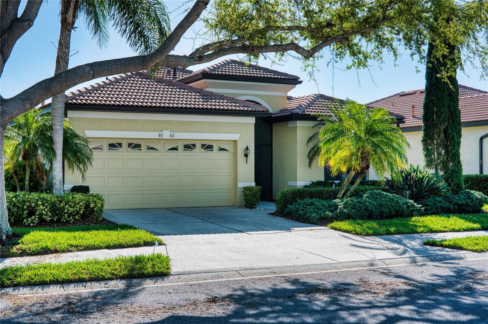 8142 Stirling Falls Cir, FL