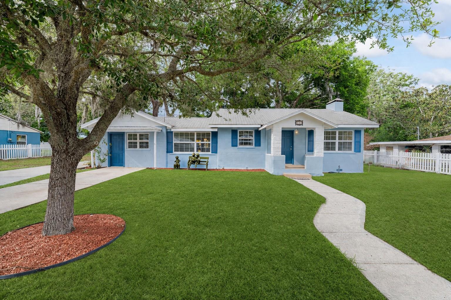 111 Charlotte Avenue, FL