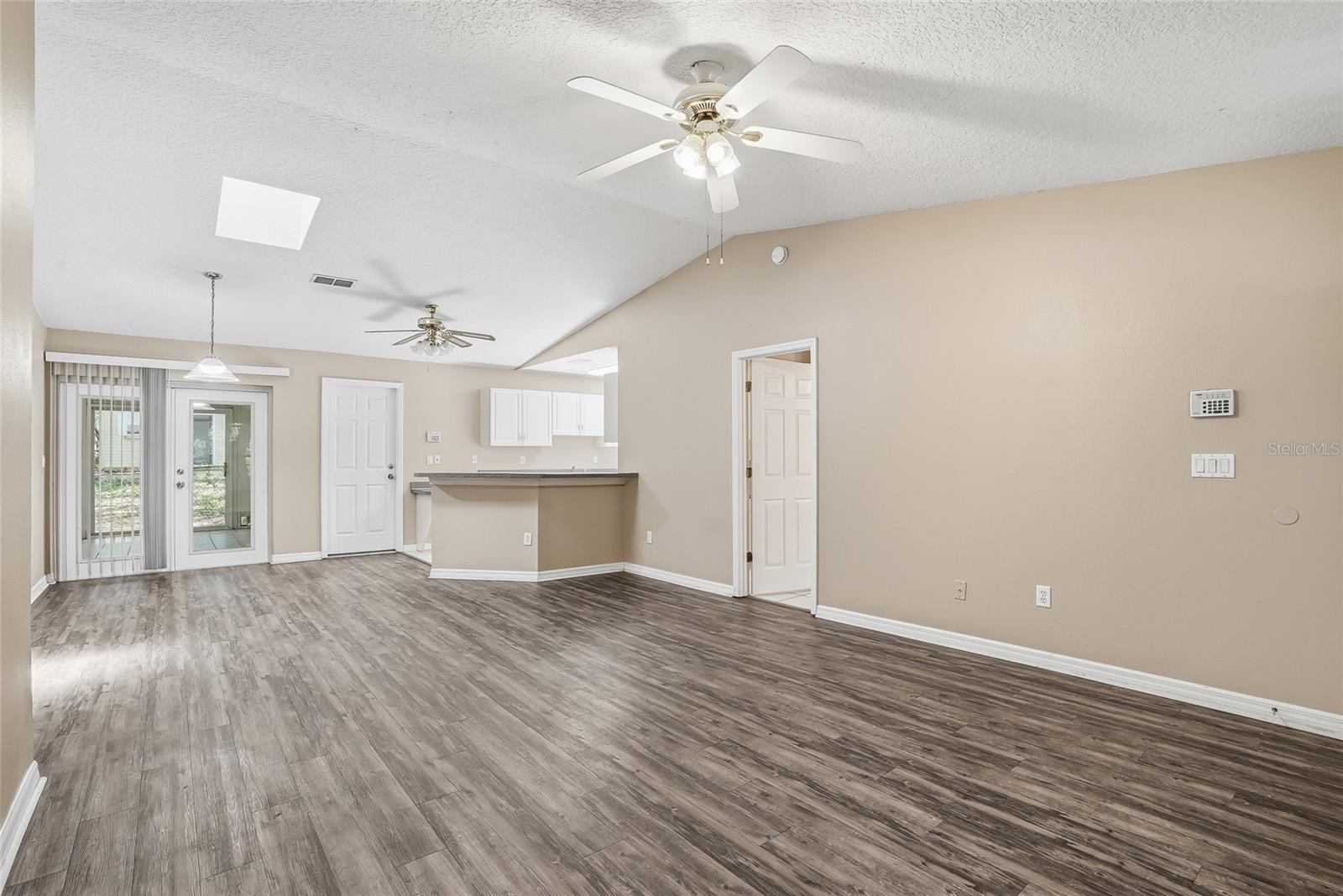 4717 Lakewood Drive, FL