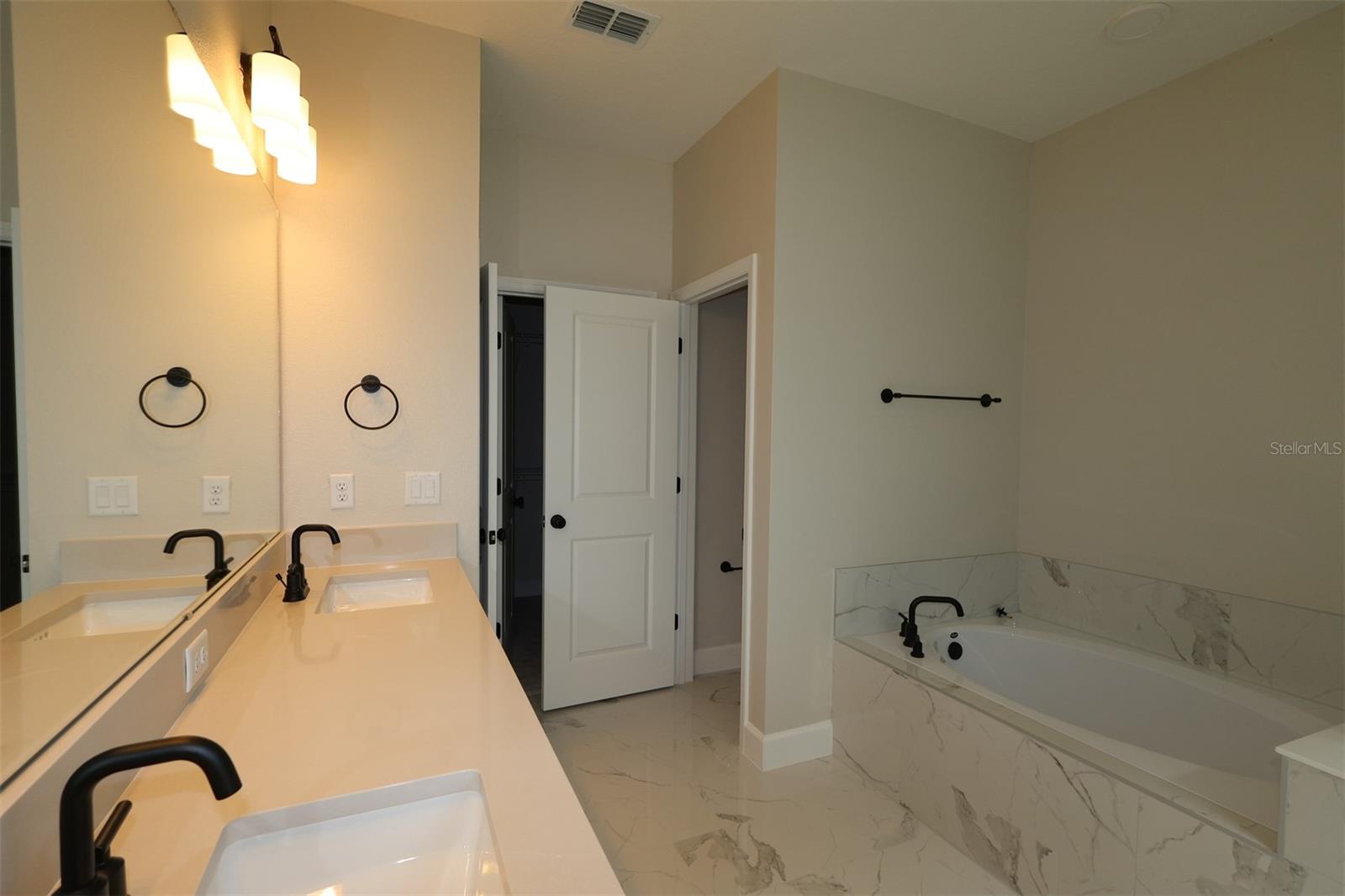 2600 Ravencliffe Terrace, FL
