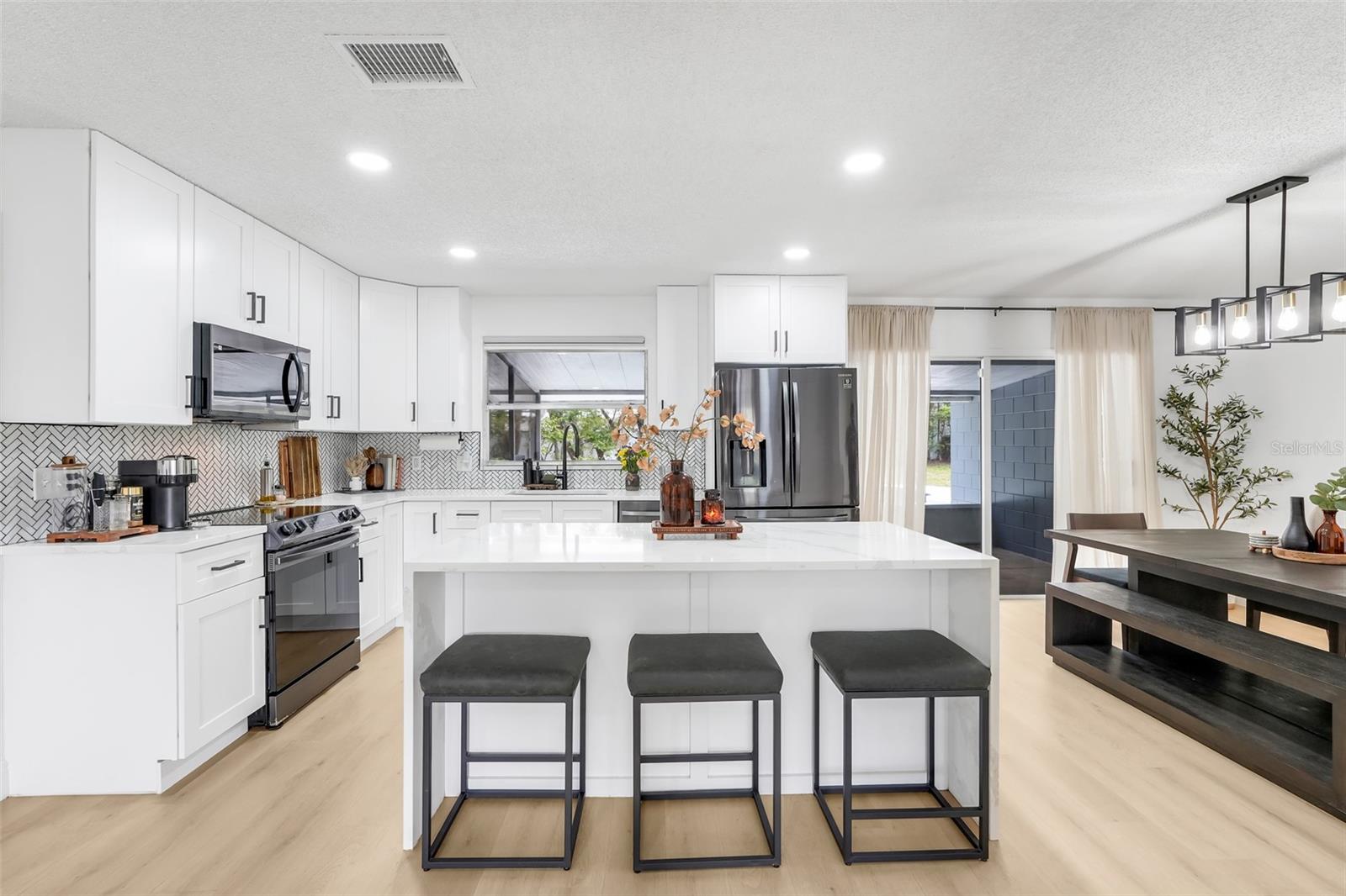 589 Del Rio Street, FL