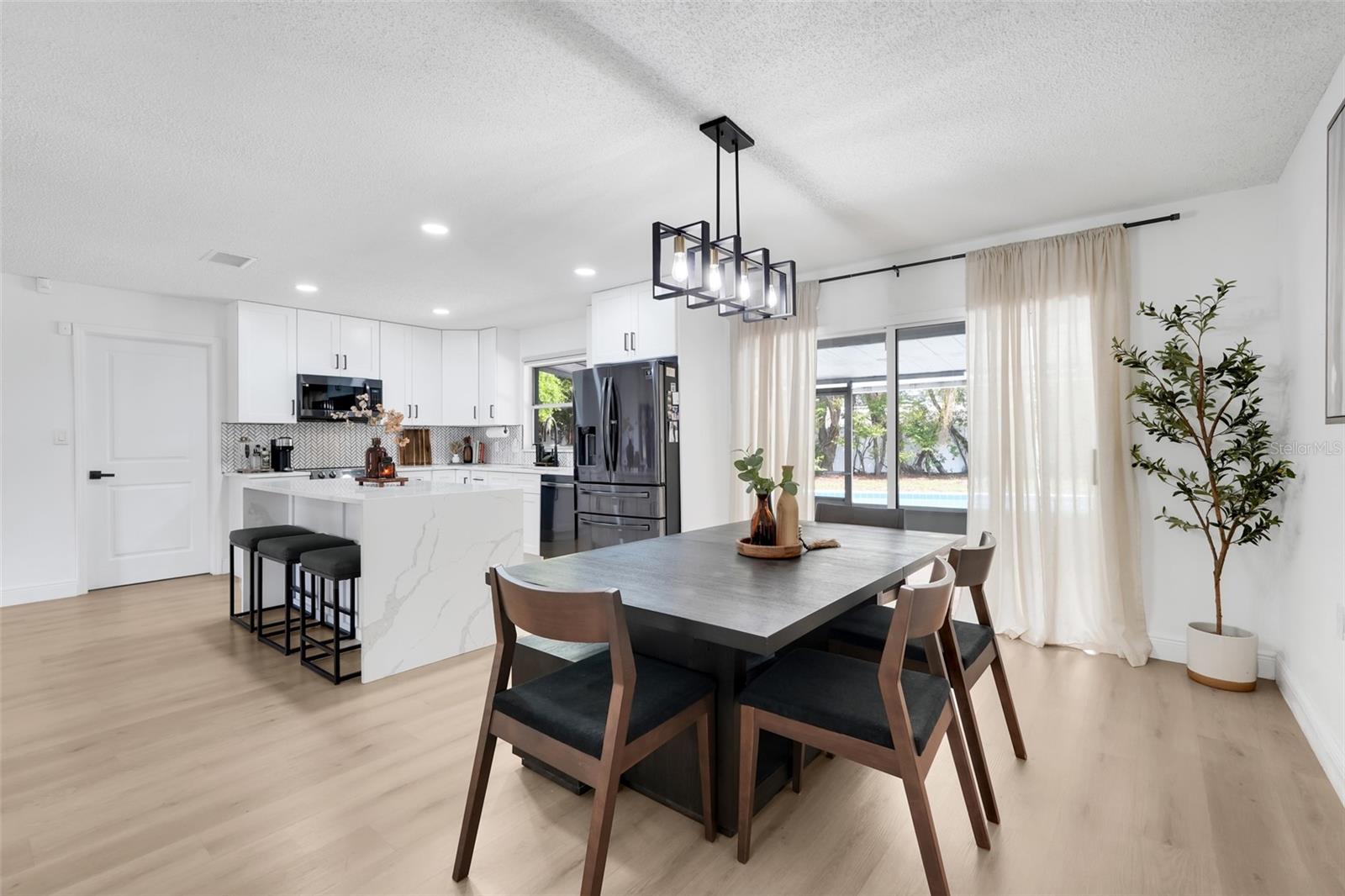 589 Del Rio Street, FL