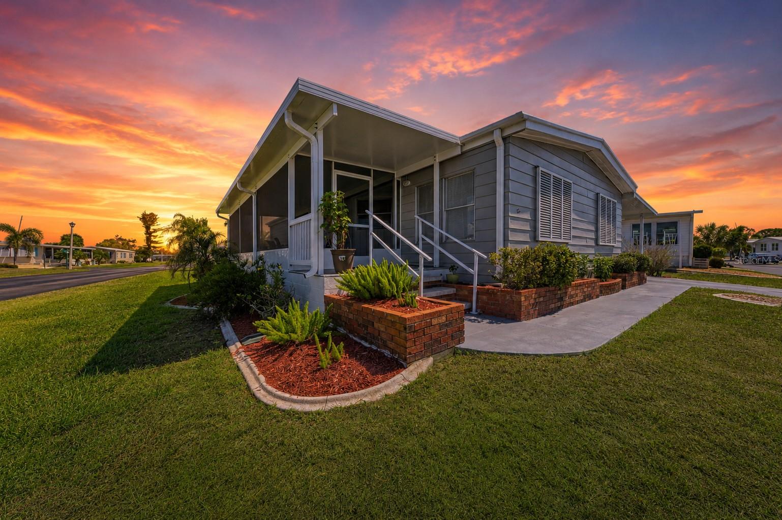 2 S Flora Vista St, FL