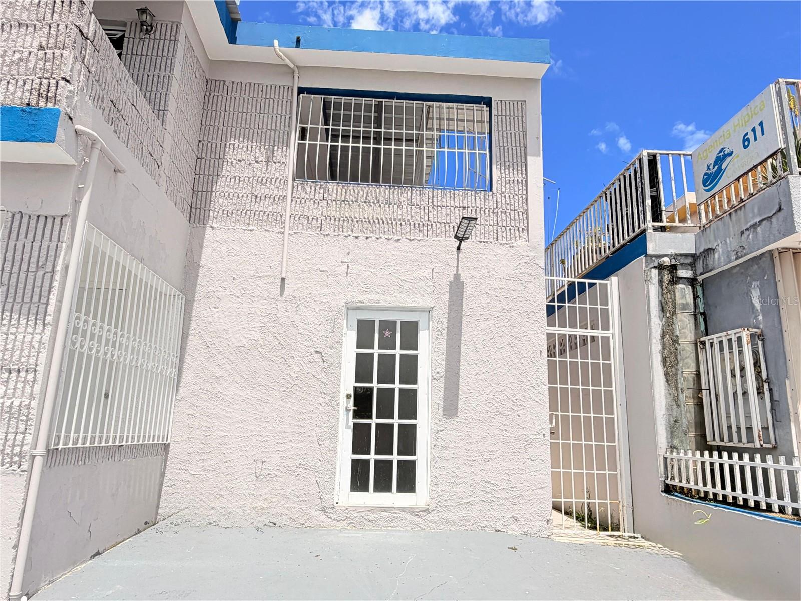 Calle 601 Bloque 224 Comercial 1, PR