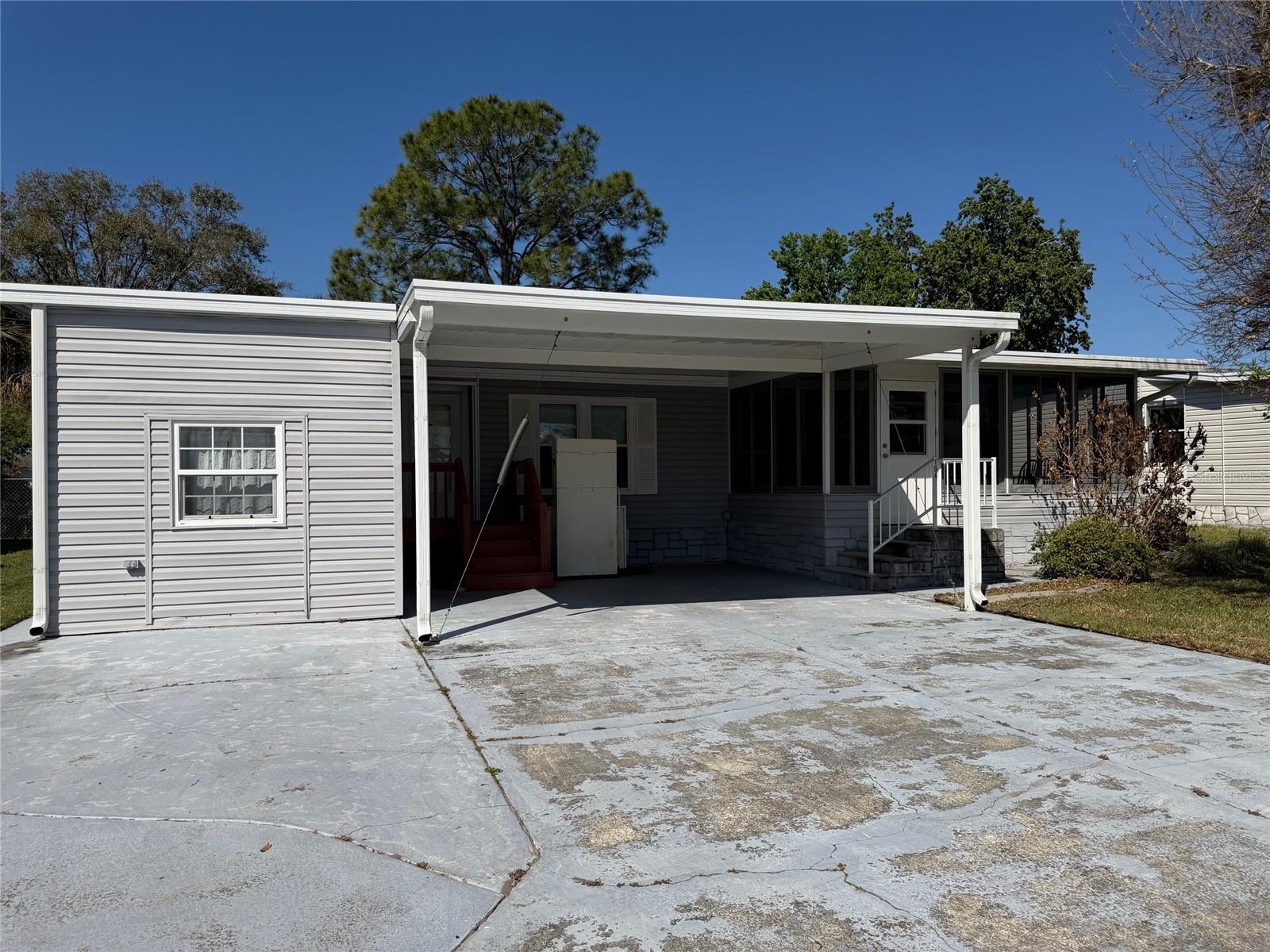 194 Rosewood Dr, FL